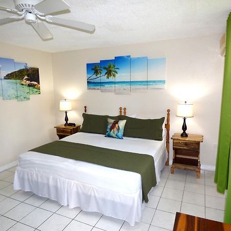 Beach Studio 6 Ocho Rios Exterior photo