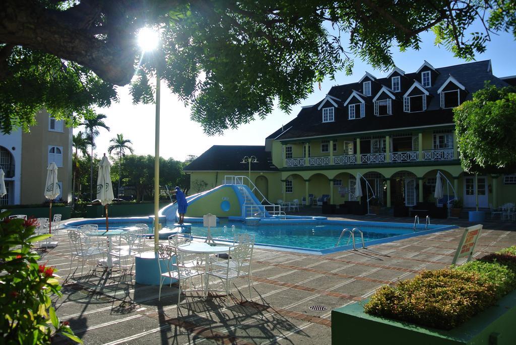 Beach Studio 6 Ocho Rios Room photo