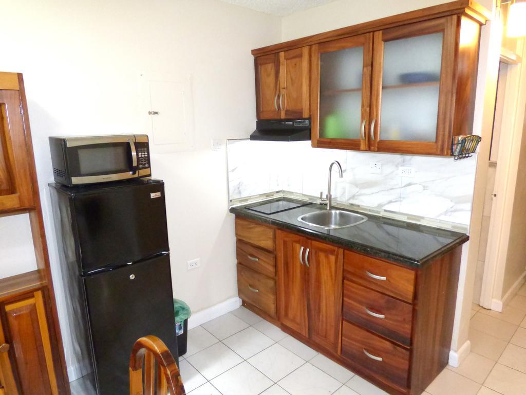 Beach Studio 6 Ocho Rios Exterior photo